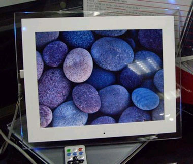 15 inch digital frame-front
